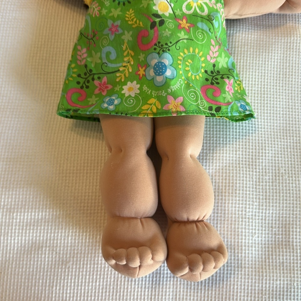 Cabbage Patch Doll With Pig Rail and Green Dress - Picture 6 of 13